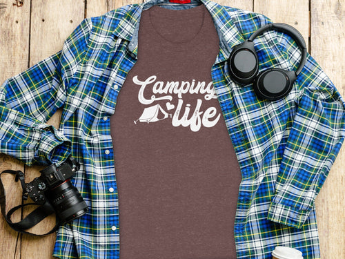 Camping Is Life mit Zelt- & Herz-Design T-Shirt