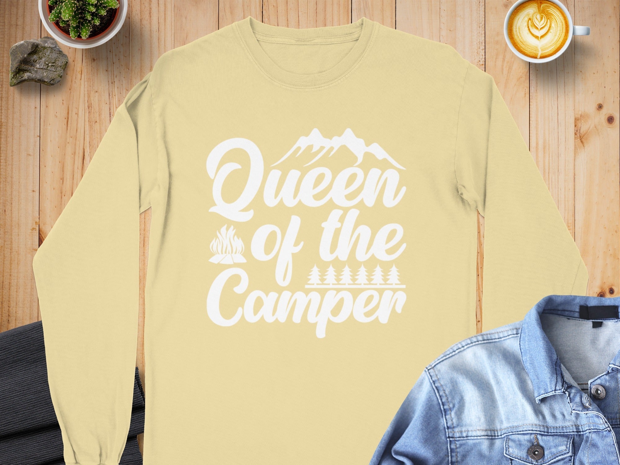 Queen of the Camper Lustiges Camping Langarmshirt