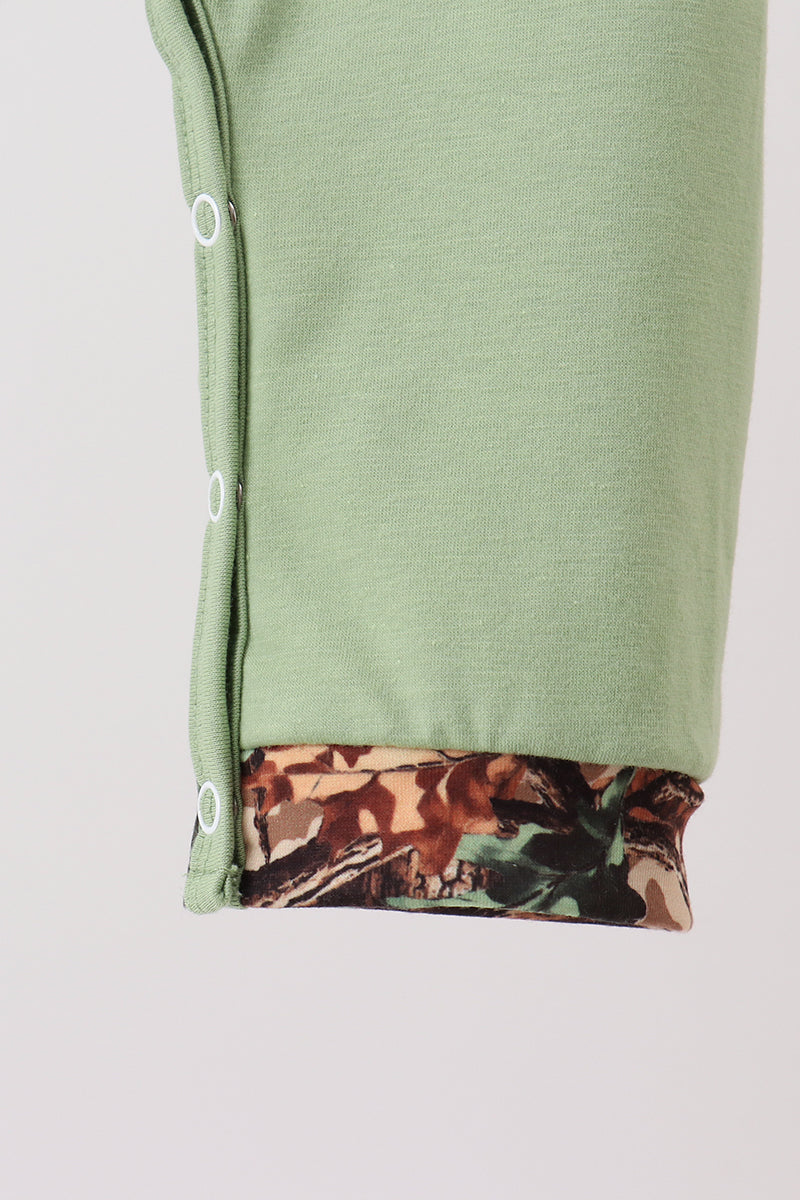 Baby Boys Green Hunting Print Romper – Soft Cotton One-Piece