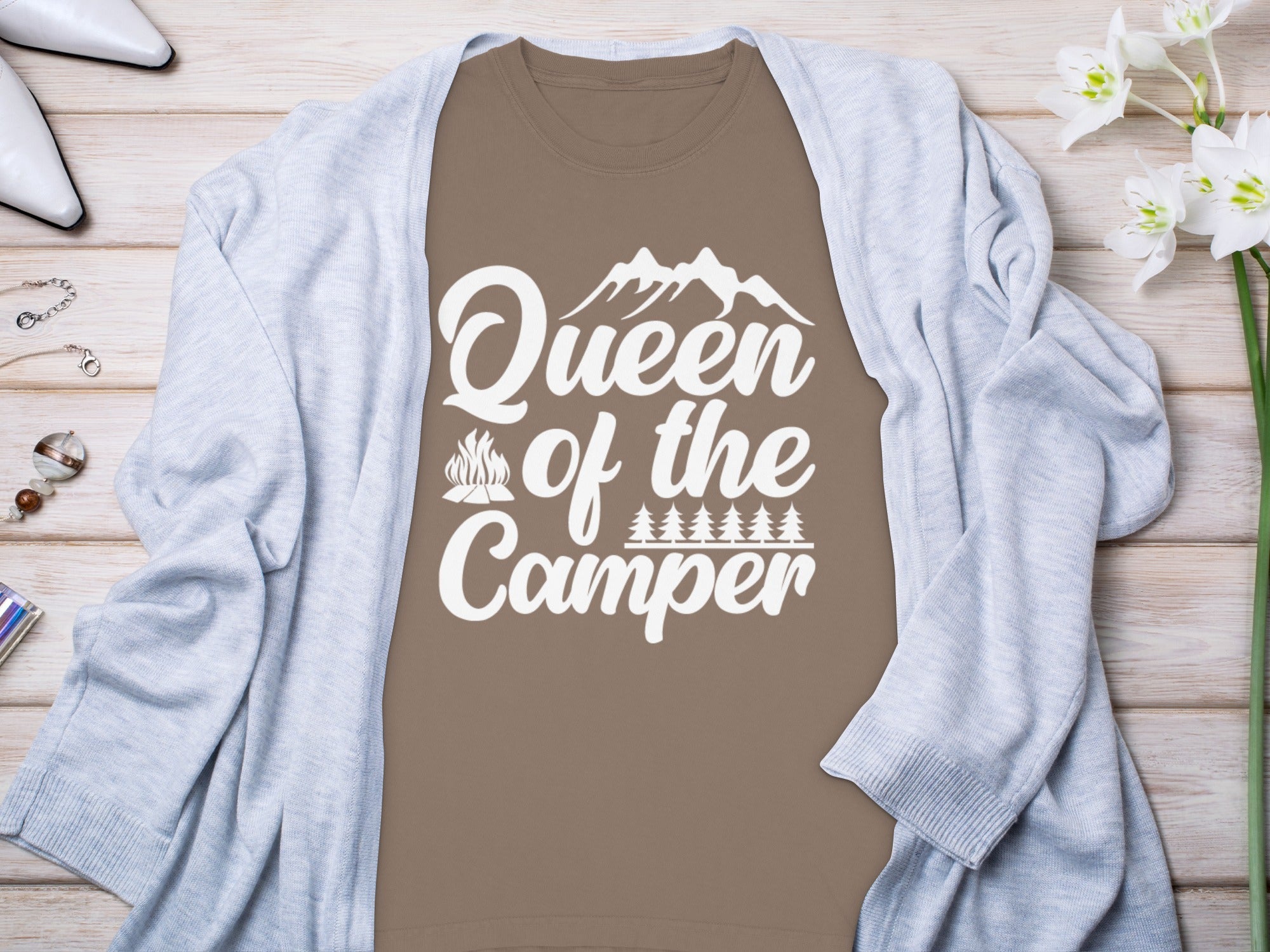 Queen of the Camper Lustiges Camping Langarmshirt