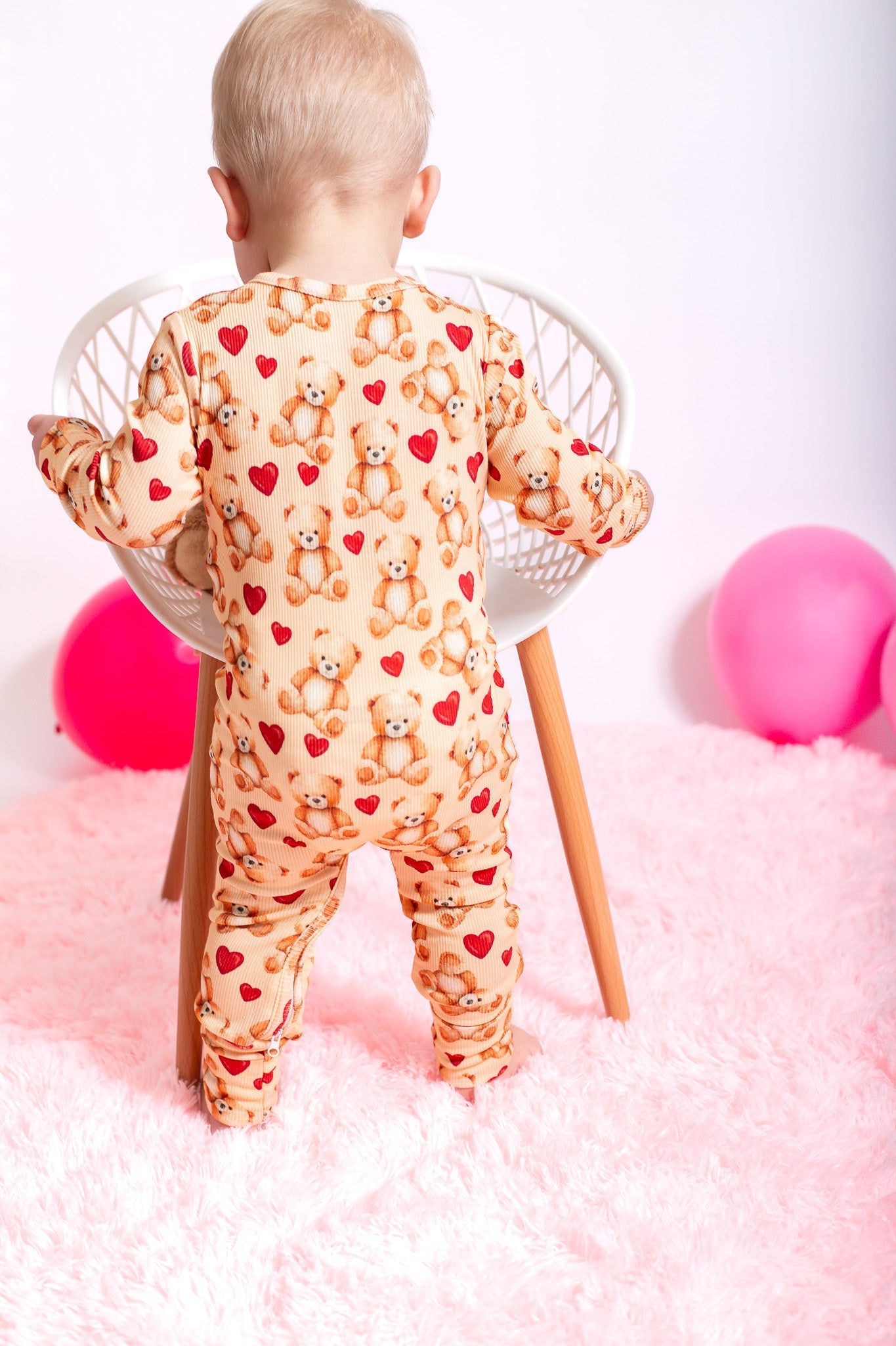 Baby-Schlafoverall Bärchen & Herzen – Weicher Rippstrick-Bambus, Einteiler mit Reißverschluss | Babys & Kleinkinder