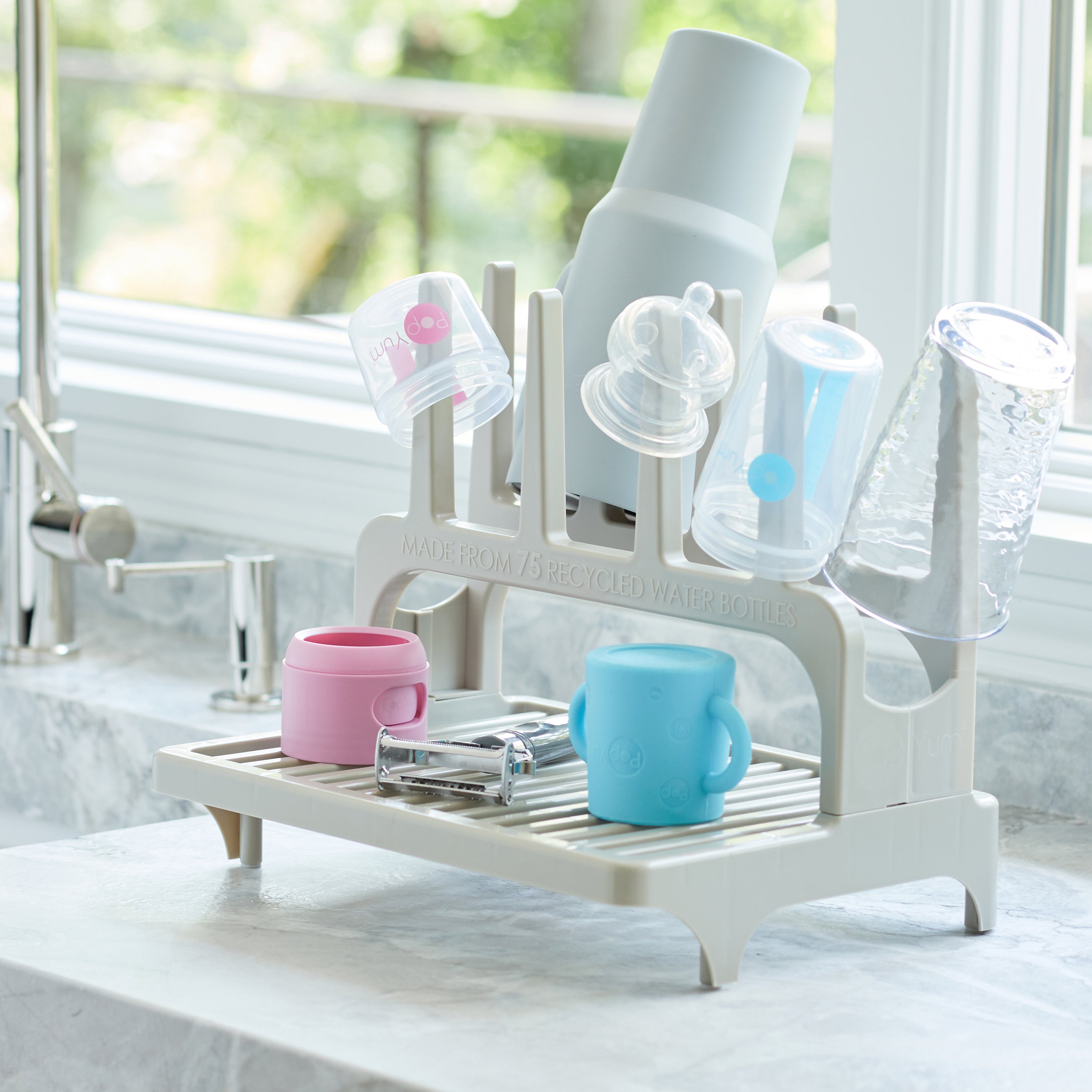 PopYum Pink Formula Making Baby Bottle 4-Pack Set with White Drying Rack Bundle