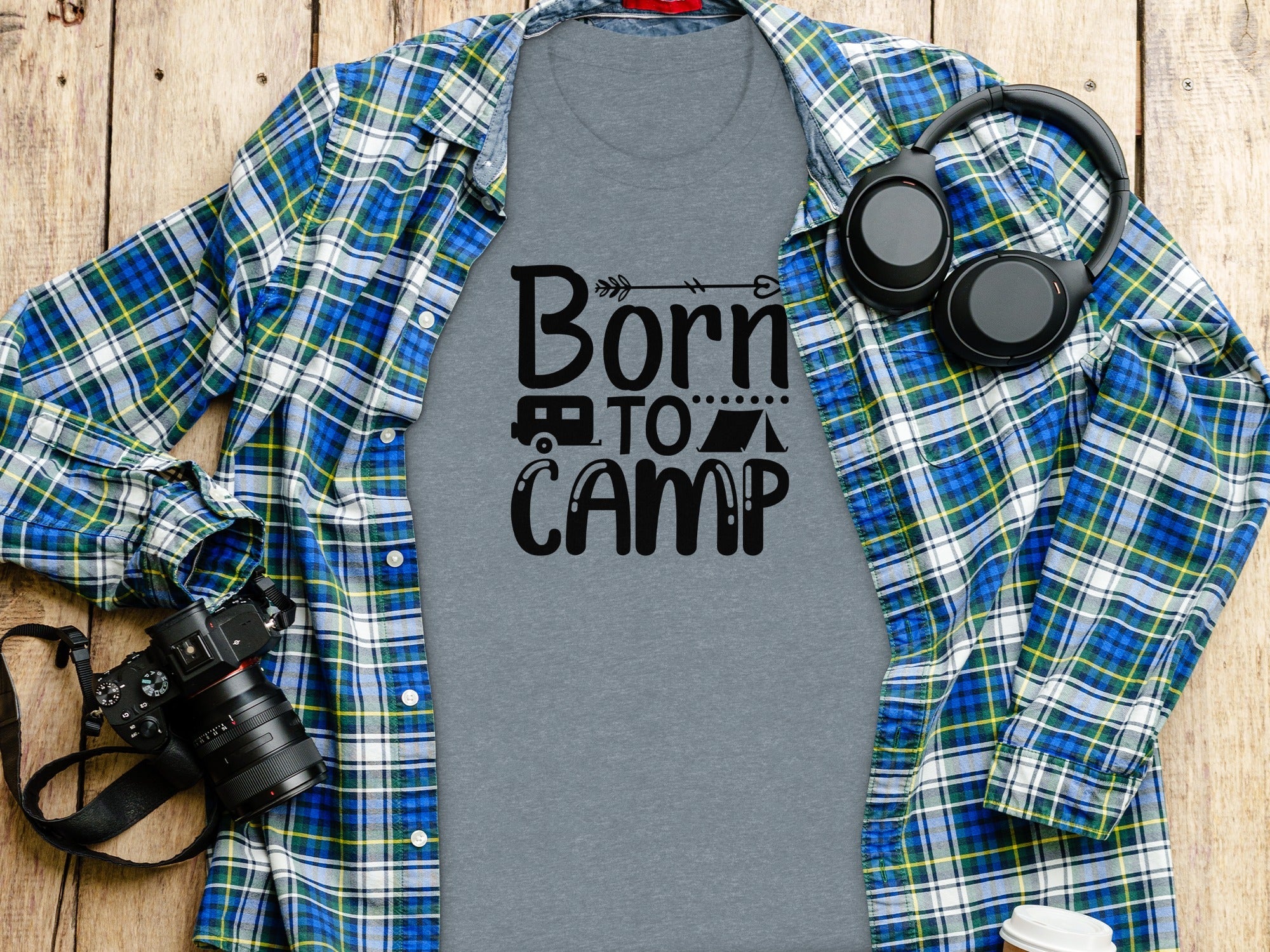 Born To Camp With Tent And Camper Fun Outdoors T-Shirt