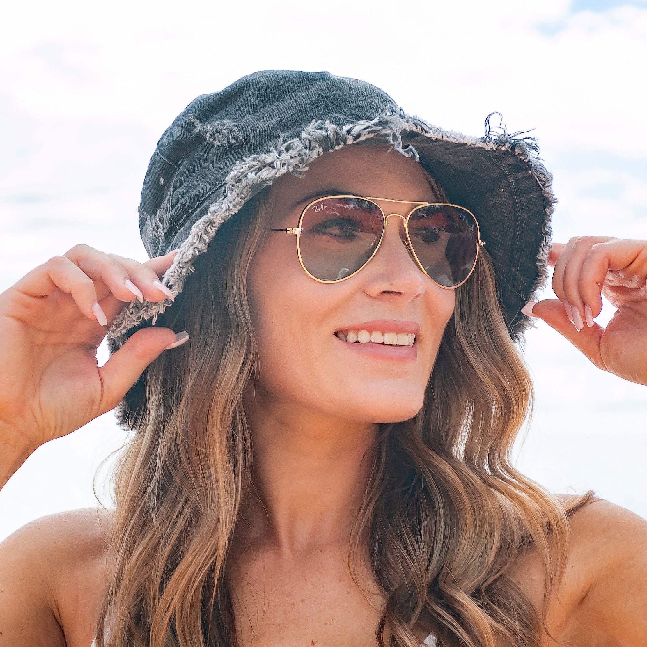Denim Bucket Hat – Washed Denim, Frayed Edges & Wire Brim