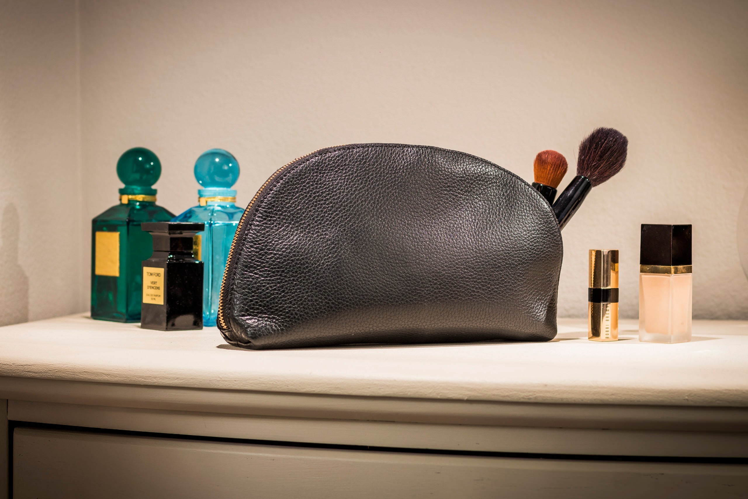Large Genuine Pebble Leather Travel Bag – Toiletry & Cosmetic Case