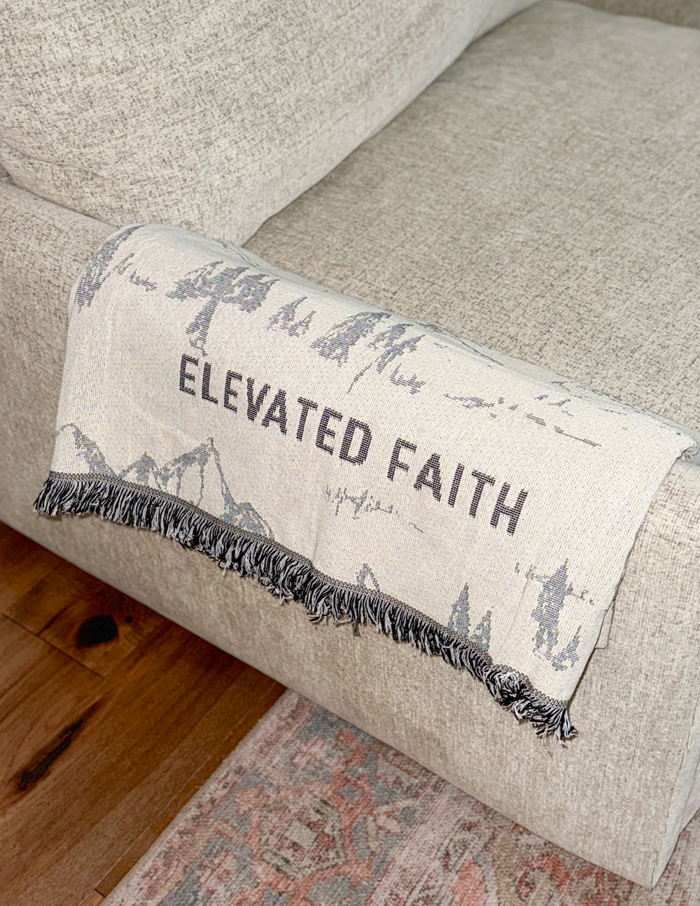 Mountainscape Jacquard Throw Blanket — Cozy Woven Design with Tassel Edges