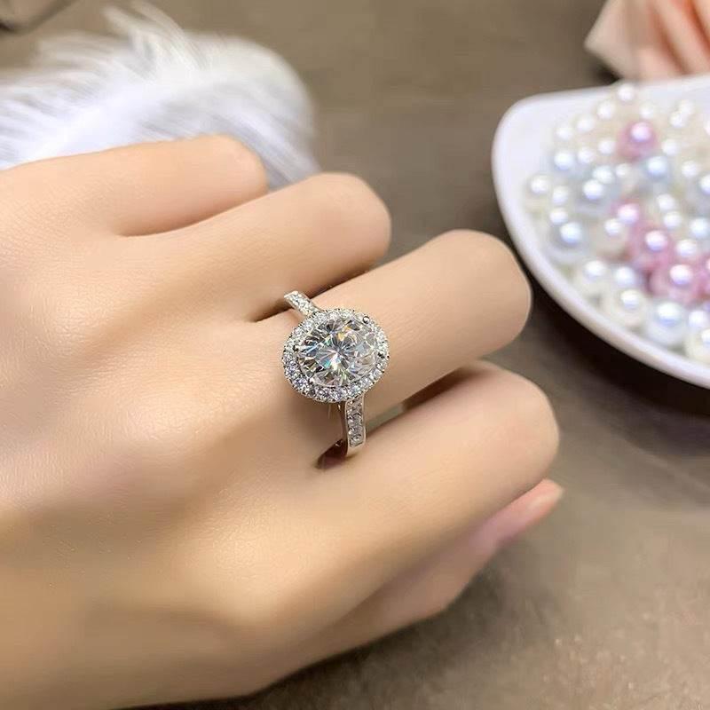 4 Carat Oval-Cut CZ Halo Adjustable Ring | Pavé Band, Unisex