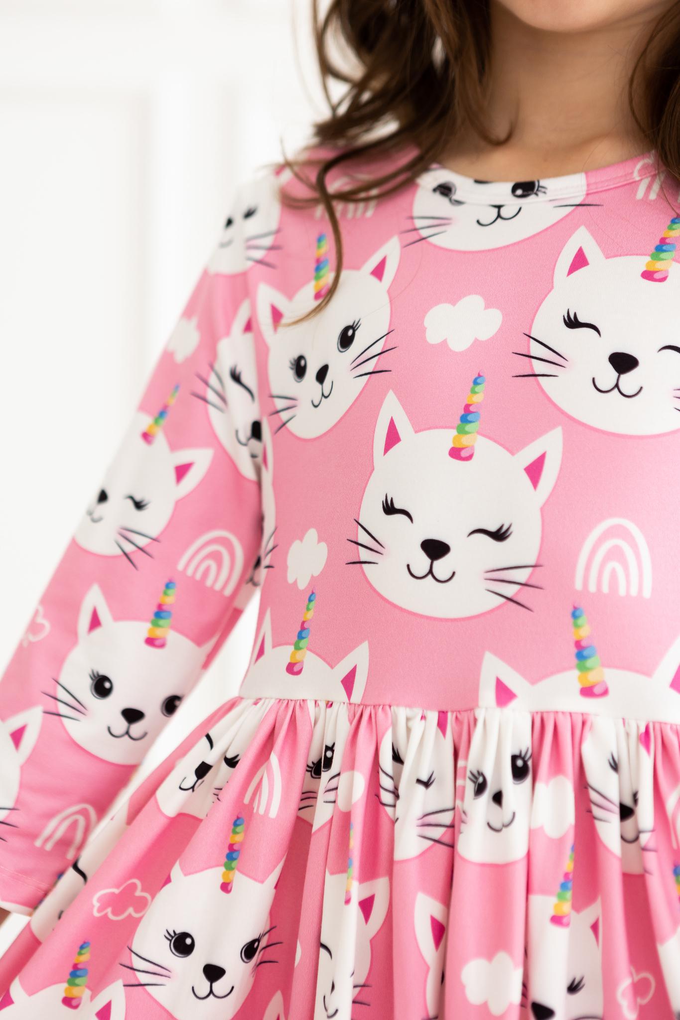 Einhorn-Kätzchen Dreiviertelarm-Taschen-Wirbelkleid