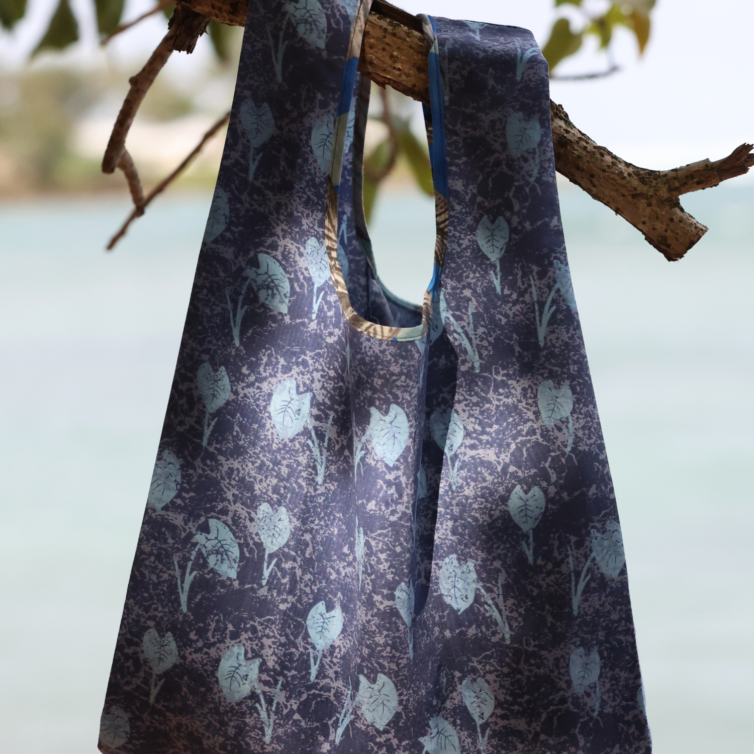 Jams World ReAloha Reusable Tote Bag – Taro Leaves Navy