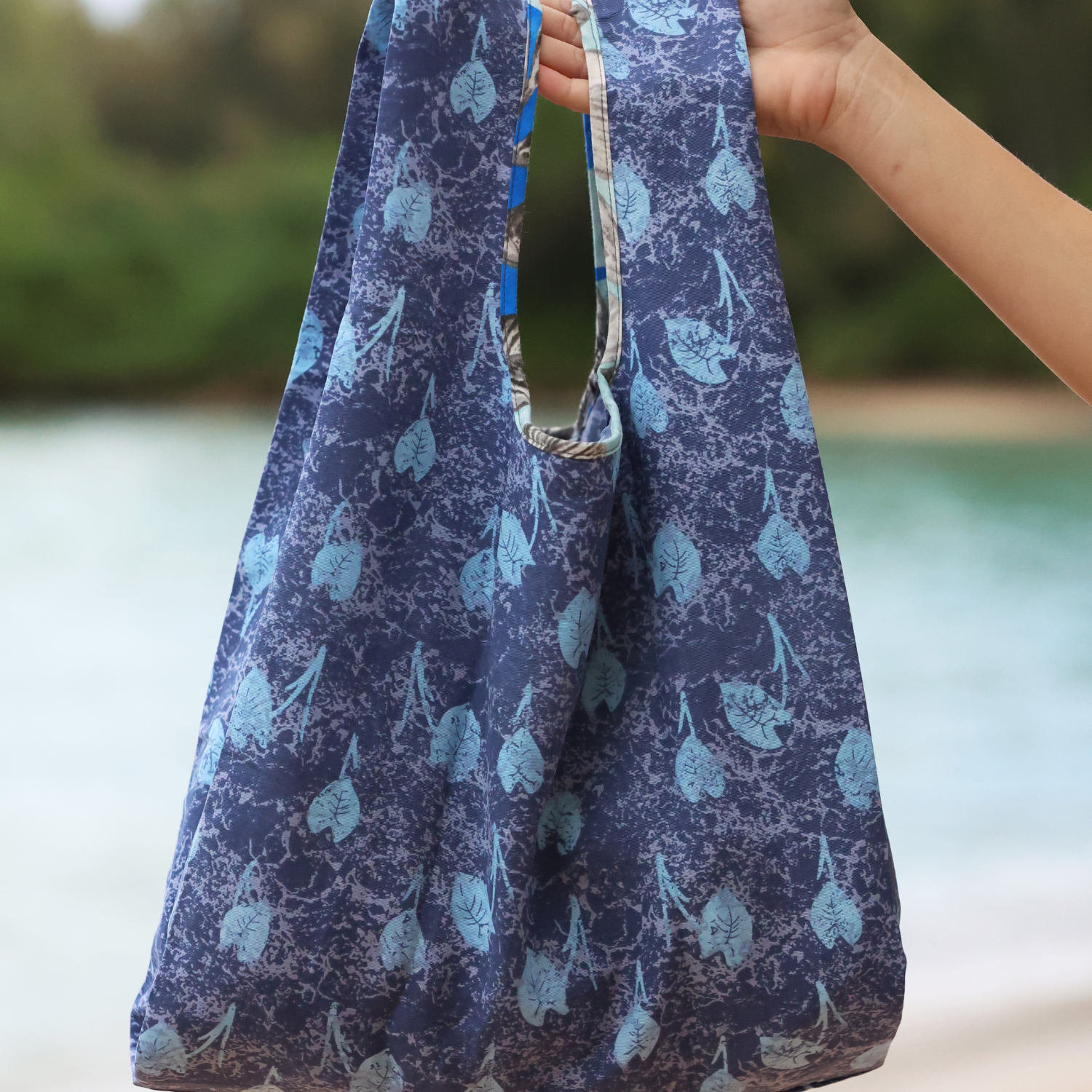 Jams World ReAloha Reusable Tote Bag – Taro Leaves Navy