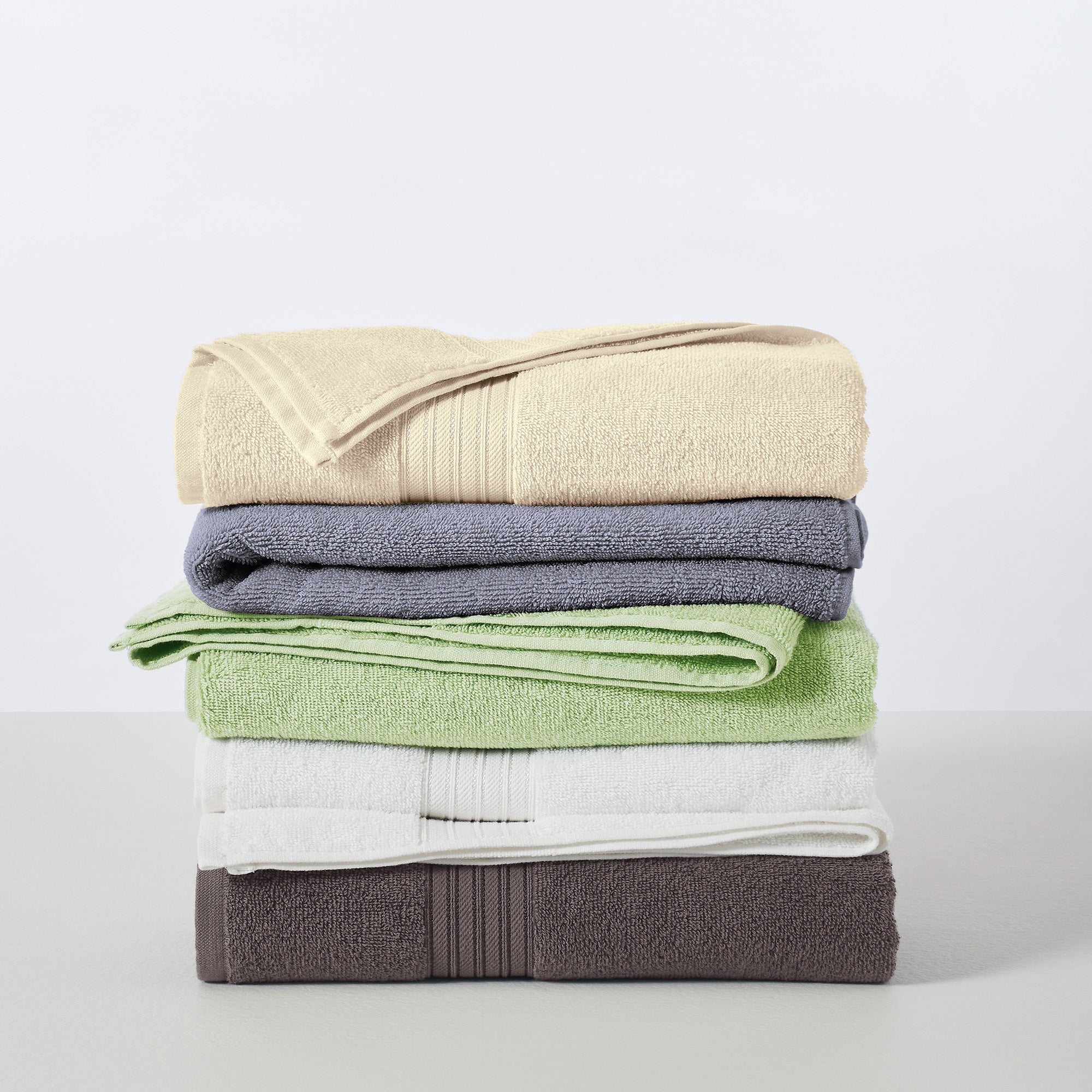 Feather Spun Cotton Bath Towels — Soft, Quick-Dry & Lightweight | Classic Bordered Style