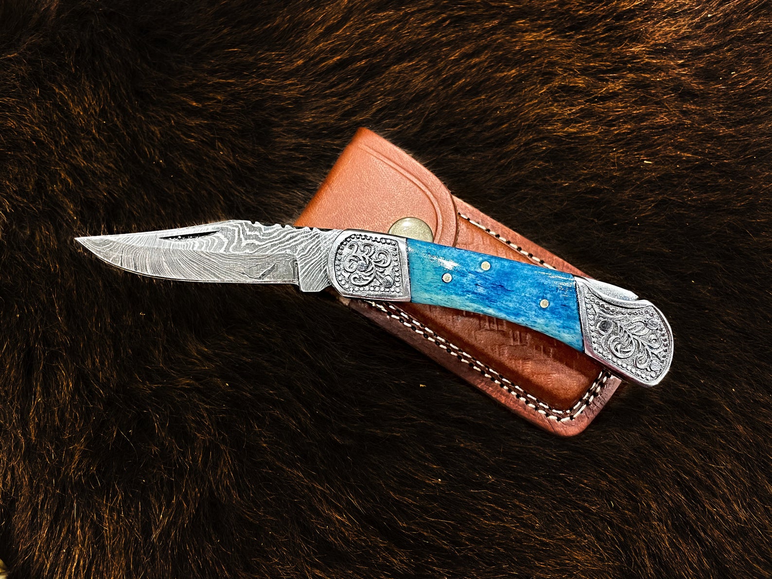 Handmade Damascus Folding Knife | 250-Layer Twisted Steel, Engraved Camel Bone Handle & Free Engraving