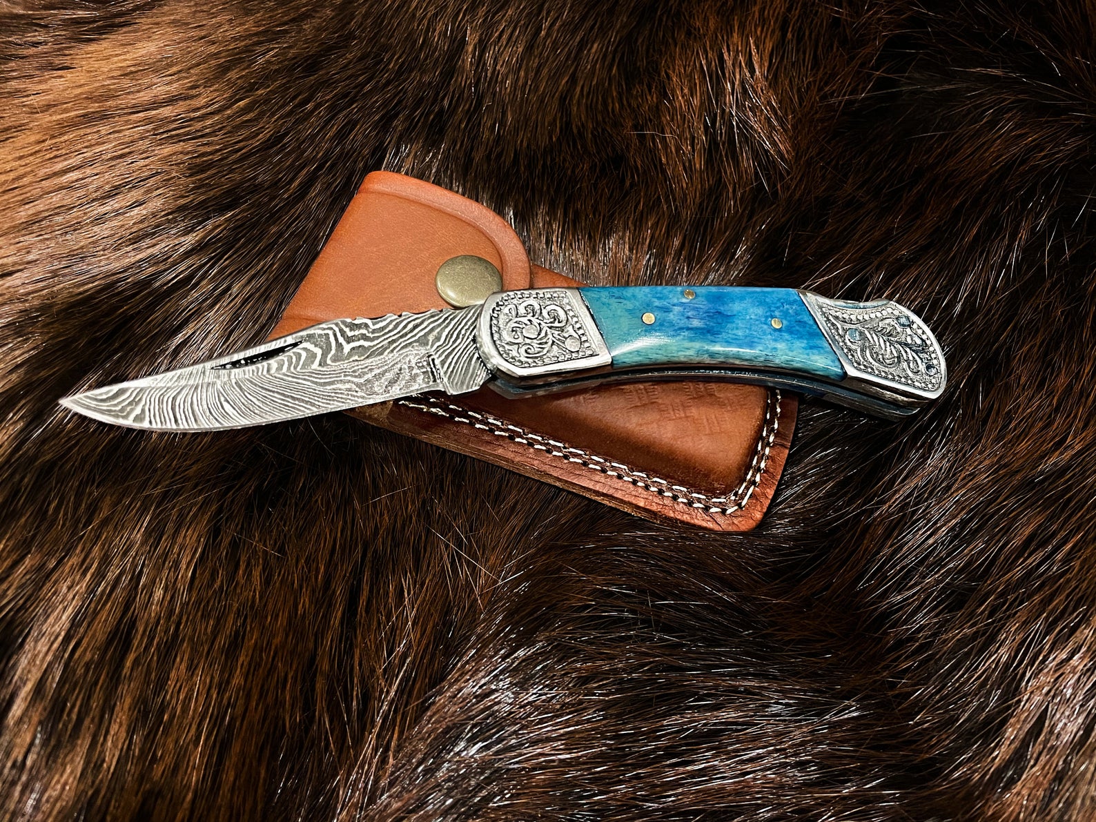 Handmade Damascus Folding Knife | 250-Layer Twisted Steel, Engraved Camel Bone Handle & Free Engraving