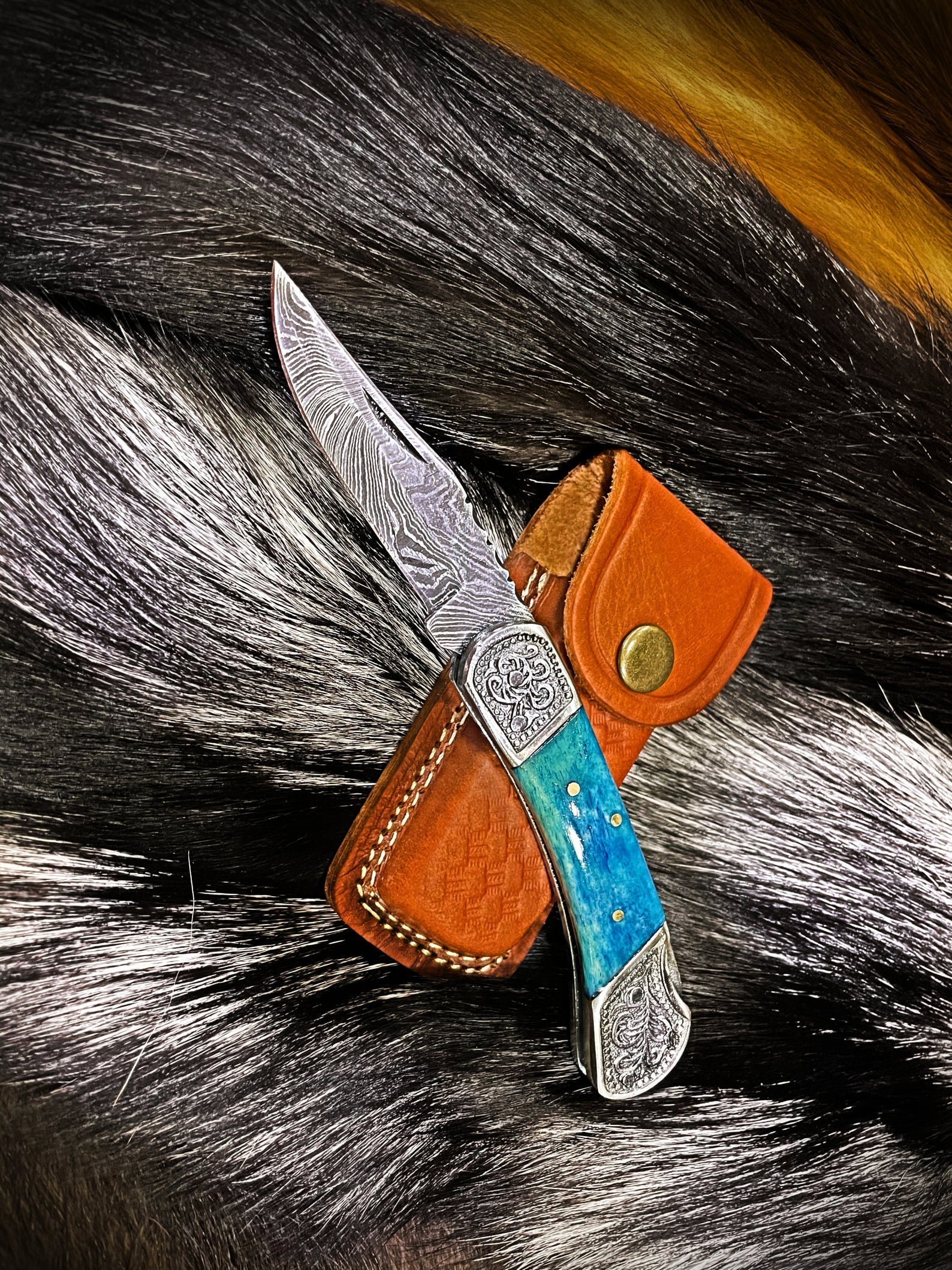 Handmade Damascus Folding Knife | 250-Layer Twisted Steel, Engraved Camel Bone Handle & Free Engraving