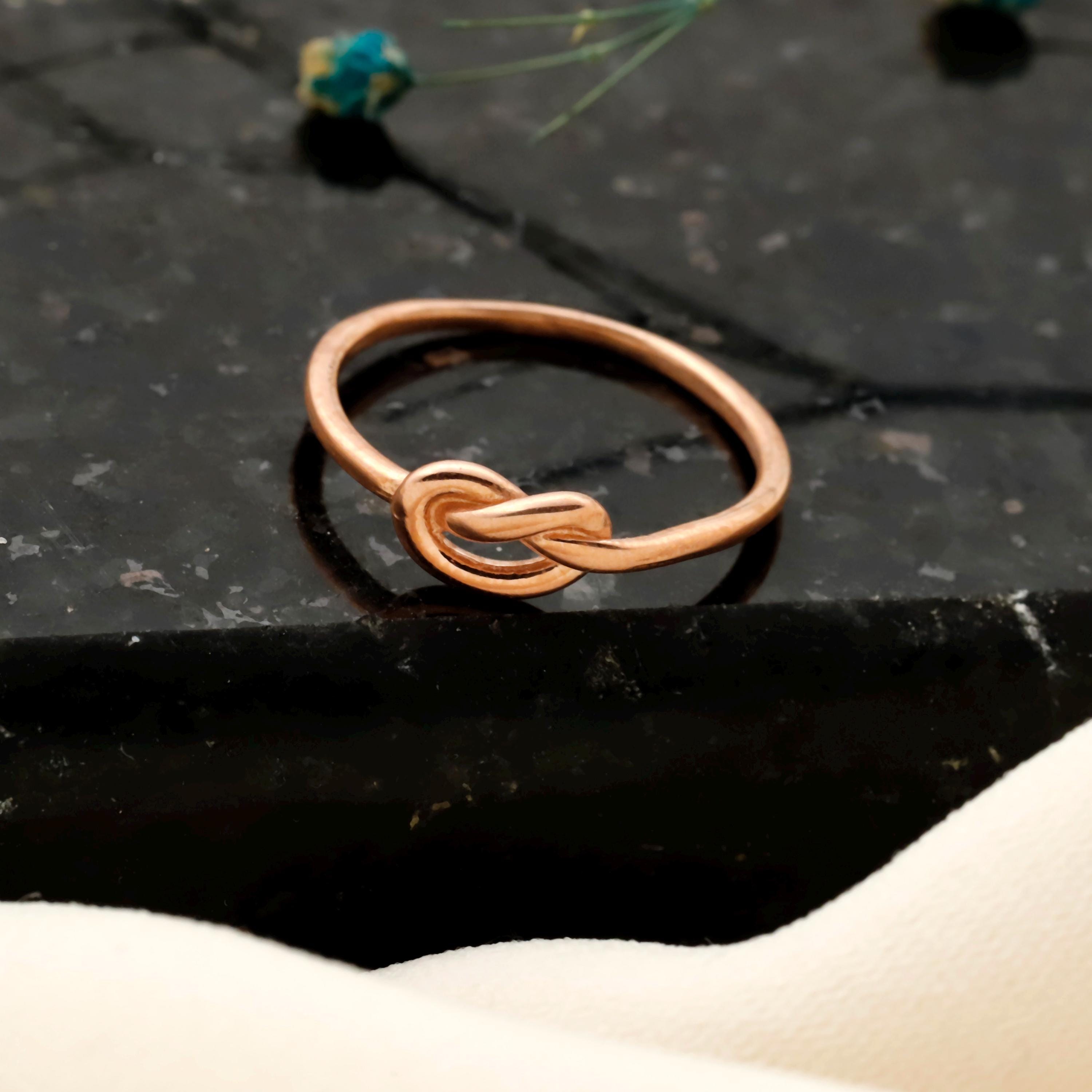 Sterling Silber Infinity-Knoten Ring – Ein Versprechen ewiger Liebe