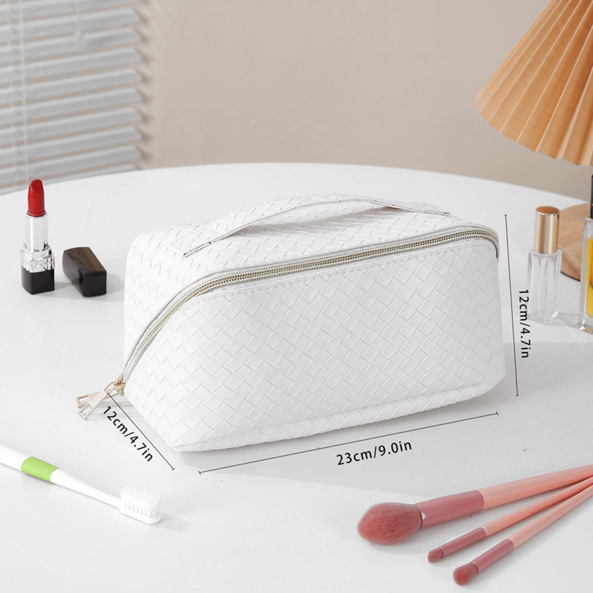 White PU Leather Makeup Bag – Large Capacity Travel Organizer