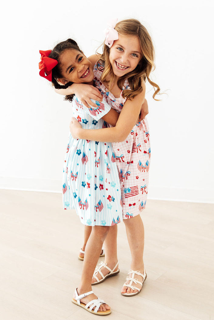 Home of the Brave Pocket-Kleid mit kurzen Ärmeln | Mädchen & Kleinkinder | 6 Monate–9/10 Jahre