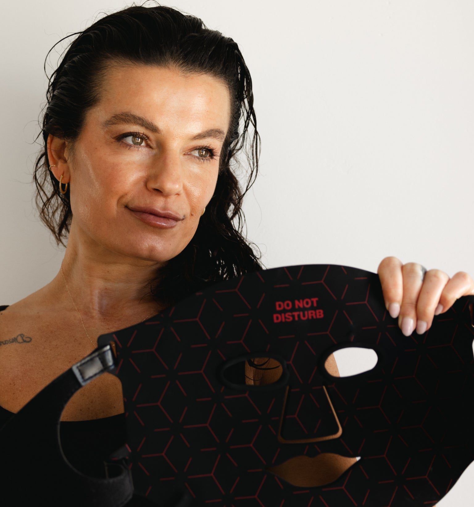 The Mask – LED Light Therapy Mask for Acne & Skin Rejuvenation
